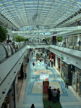 Inside Centro Vasco da Gama Shopping Center